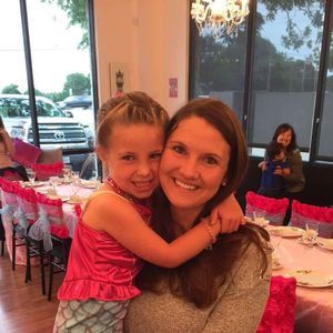 Meet your Posher, Holly